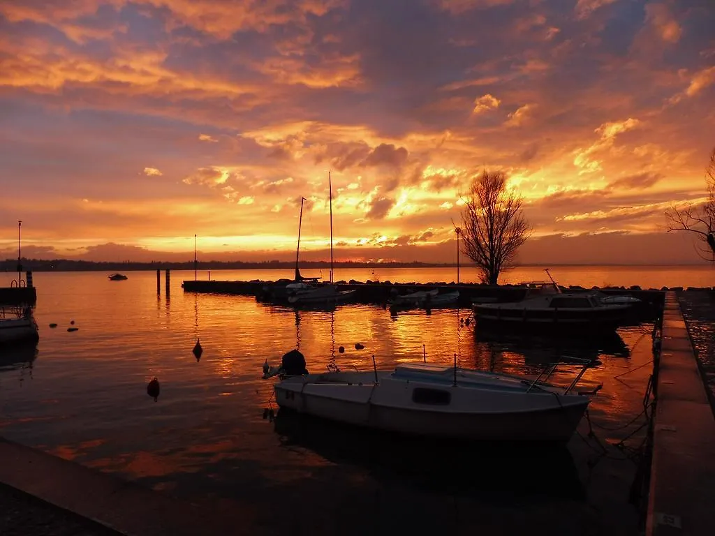 Gasthuis Affittacamere Porticciolo Castelnuovo del Garda Italië