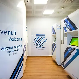 3* Capsule hotel Resting Pods - Zzzleepandgo Vrn Verona Airport